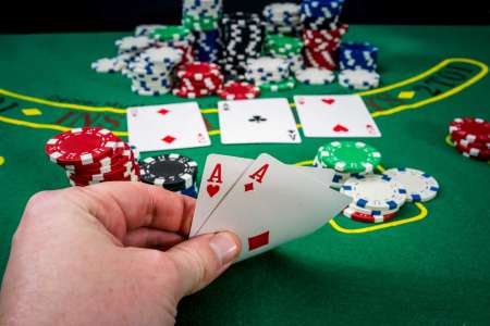 Comment parier judicieusement et gagner aux jeux de poker les plus gratifiants