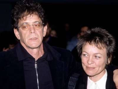 Laurie Anderson n’a pas apporté les archives de Lou Reed au Texas « à cause des armes à feu »