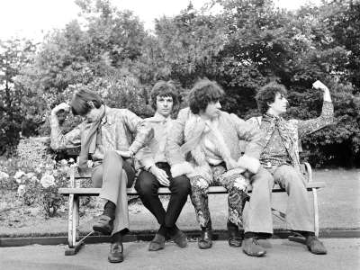 Tu as compris ou pas encore?  Quelques réflexions sur Pink Floyd de Syd Barrett et “le rêve hip”