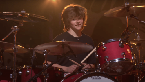 Shane, le fils de Taylor Hawkins, rend hommage aux Foo Fighters : vidéo