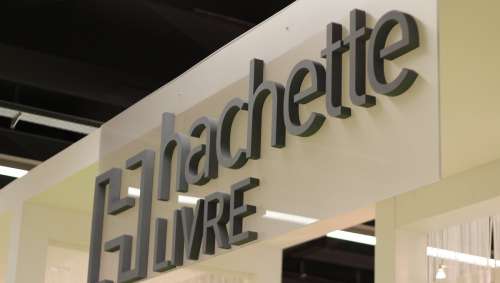 Lagardère / Vivendi : dix auteurs s'inquiètent de l'émergence d'Edithachette