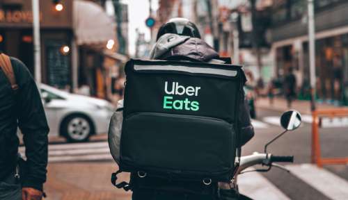 Journée mondiale du livre : toujours plus de lecture chez Uber Eats