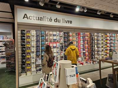Les 10 livres les plus vendus et les auteurs favoris des Français en 2023