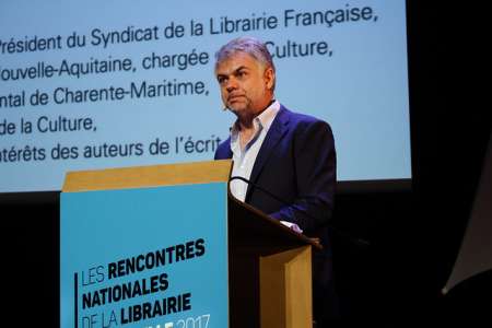 Plateformes, rabais, aides à la librairie : les libraires se retrouvent à La Rochelle