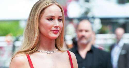 Jennifer Lawrence révèle pourquoi elle portait des tongs au Festival de Cannes, et ça n'a rien de politique