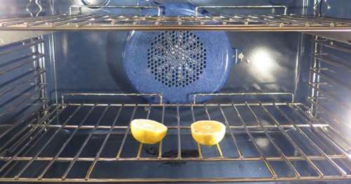 Pourquoi il faut mettre 2 moitiés de citron dans un four – la raison est ingénieuse
