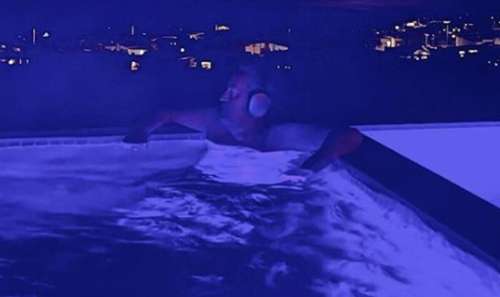 Matthew Perry a publié une photo obsédante dans un bain à remous cinq jours avant de se « noyer dans un jacuzzi » |  Nouvelles des célébrités |  Showbiz et télévision