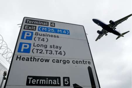 Les voyageurs se voient imposer de nouveaux frais à l’aéroport d’Heathrow ;  ajouter plus de frais de déplacement