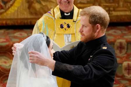 La réaction de Royal au mariage du prince Harry et de Meghan Markle devient virale