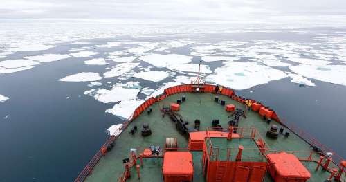 Alarmant : un porte-conteneurs a pu traverser l’Arctique par le Nord pour la première fois