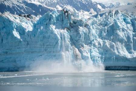 Une cavité de plusieurs kilomètres se creuse sous l’Antarctique et affole les scientifiques