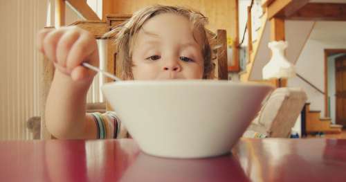 Prenez le petit déjeuner avec vos enfants, cela a un impact très positif sur leur santé mentale