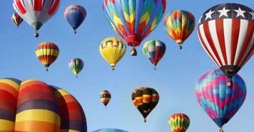 Prenez de la hauteur lors du plus grand rassemblement annuel de montgolfières au monde