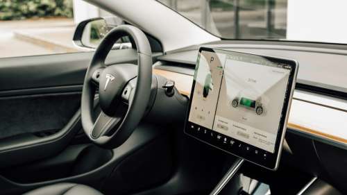 Tesla désactive à distance la fonction Autopilot d’une voiture Model S après sa vente