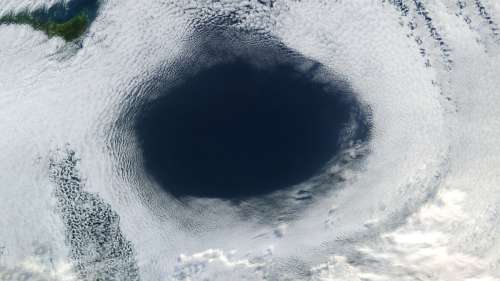 Un trou dans la couche d’ozone 3 fois plus grand que le Groenland s’est formé au pôle Nord