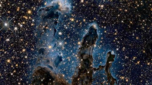 La NASA publie une extraordinaire image infrarouge des Piliers de la Création