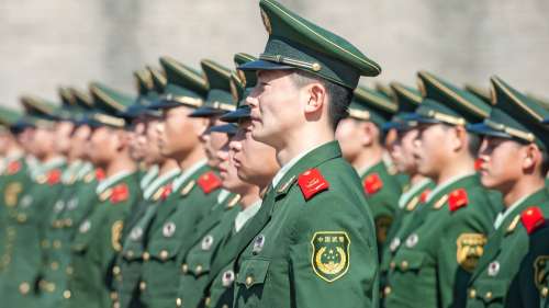 La Chine envoie de faux “cousins” dans les familles ouïghoures afin de les espionner