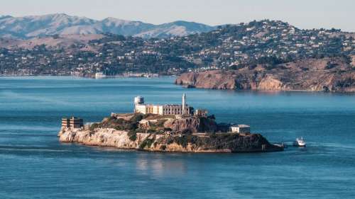 Le saviez-vous ? Les prisonniers d’Alcatraz étaient obligés de se doucher avec de l’eau chaude