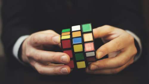 Le saviez-vous ? À l’origine, le Rubik’s Cube était loin d’être un casse-tête