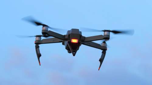 Un drone militaire autonome aurait attaqué délibérément des humains pour la première fois, selon l’ONU