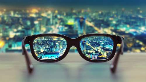 Ce film de vision nocturne révolutionnaire peut être appliqué sur des lunettes ordinaires