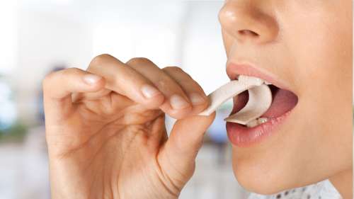 Le saviez-vous ? Un chewing-gum est composé de plastique, de caoutchouc et de pétrole