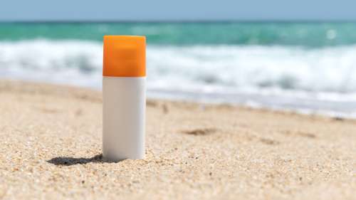 La Thaïlande interdit les crèmes solaires sur les plages pour préserver les coraux