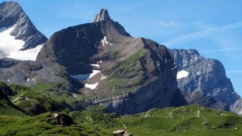 Le saviez-vous ? Une montagne suisse s’appelle… le Sex des Branlettes