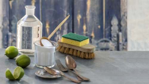 10 produits de nettoyage faits main à fabriquer facilement à la maison