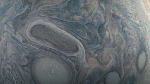 La sonde Juno a capturé des images impressionnantes d’une tempête sur Jupiter
