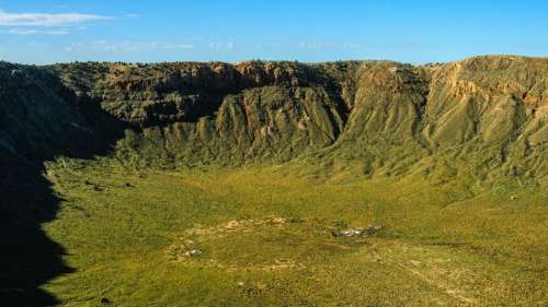 Des scientifiques découvrent le plus grand cratère d’impact âgé de moins de 100 000 ans