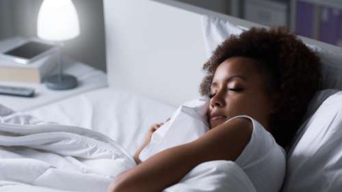 Dormir avec de la lumière favorise le diabète, l’obésité et l’hypertension