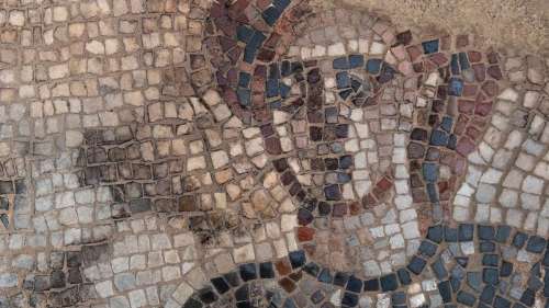 Découverte de mosaïques représentant deux héroïnes de la Bible en Israël