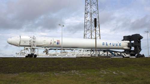 Accident lors du transport d’une fusée SpaceX : les astronautes partiront plus tard