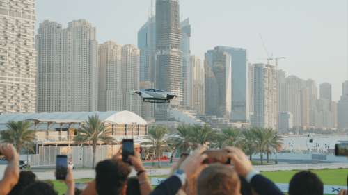 La voiture volante de Xpeng effectue son premier vol avec succès