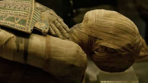 Des momies à la langue dorée découvertes dans une ancienne nécropole égyptienne
