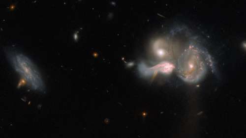 Hubble capture une fusion incroyable de trois galaxies