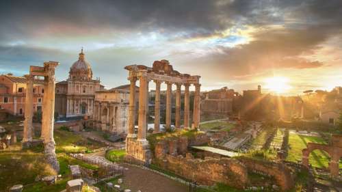 Pourquoi l’Empire romain s’est-il divisé en deux ?