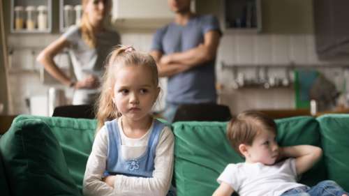 9 choses que les parents n’ont pas le droit de faire d’après la loi