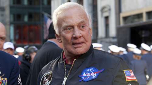 Voici pourquoi Buzz Aldrin porte trois montres
