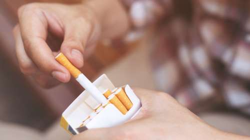 Chaque cigarette aura désormais un avertissement antitabac sur son filtre au Canada