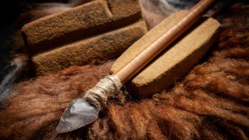 Des archéologues mettent au jour une flèche vieille de 4 000 ans en Norvège