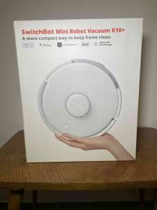 Test et avis du SwitchBot K10+ : le mini aspirateur robot compact et silencieux