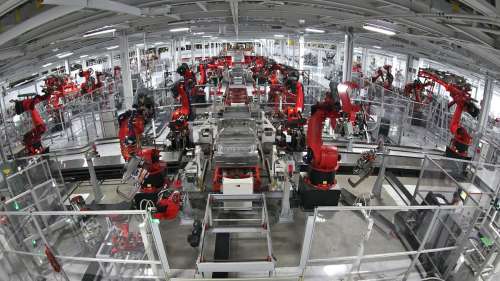 La production du Tesla Cybertruck connaît des difficultés importantes, selon des employés