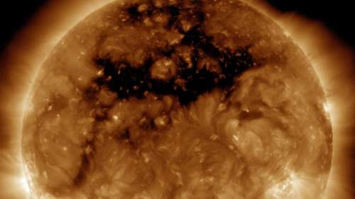 Un trou gigantesque de 800 000 kilomètres s’est ouvert dans le Soleil