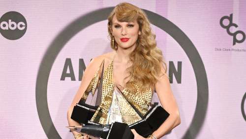 Taylor Swift Reigns remporte le prix de l’artiste de l’année – Date limite