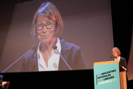 Françoise Nyssen reconnaît un conflit d'intérêts avec le secteur du livre