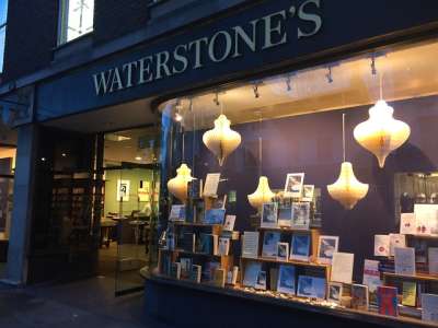 Au Royaume-Uni, les libraires demandent des comptes à Waterstones