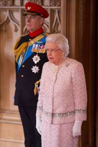 La reine Elizabeth II soutient son fils le prince Andrew dans l'affaire d'agressions sexuelles sur mineures