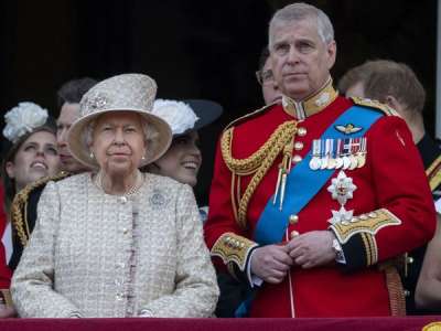 Scandale du prince Andrew : Elizabeth II en panne d'inspiration pour son traditionnel discours de Noël